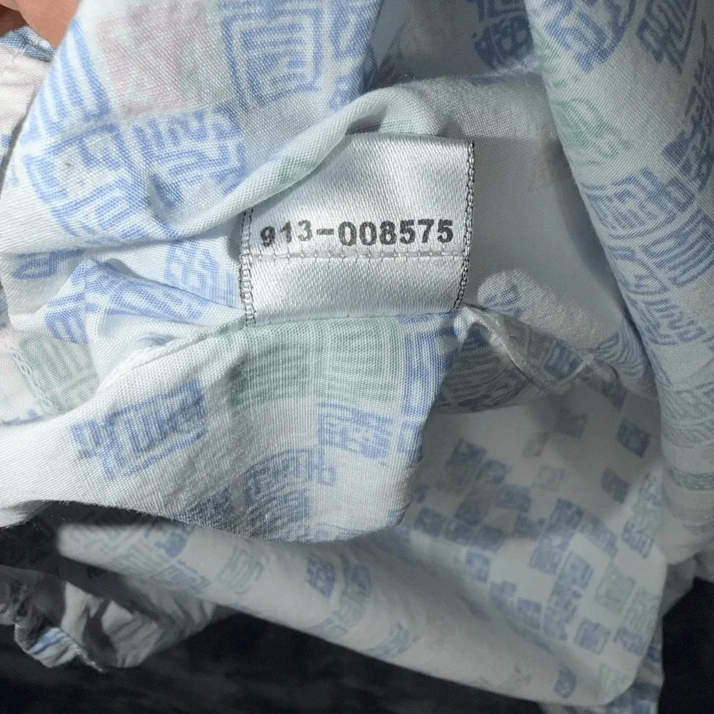 Rocawear Mens Button Up Shirt L White Short Sleeve Geometric Print Cotton - Picture 9 of 9